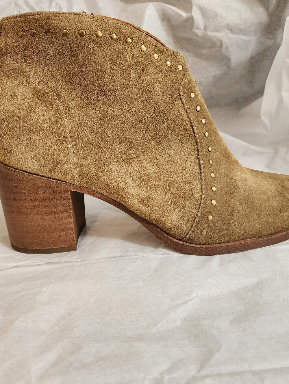 FRYE Nora Short Zip Booties Ankle Boots Size 9 B Nutmeg Brown/Tan Suede Leather